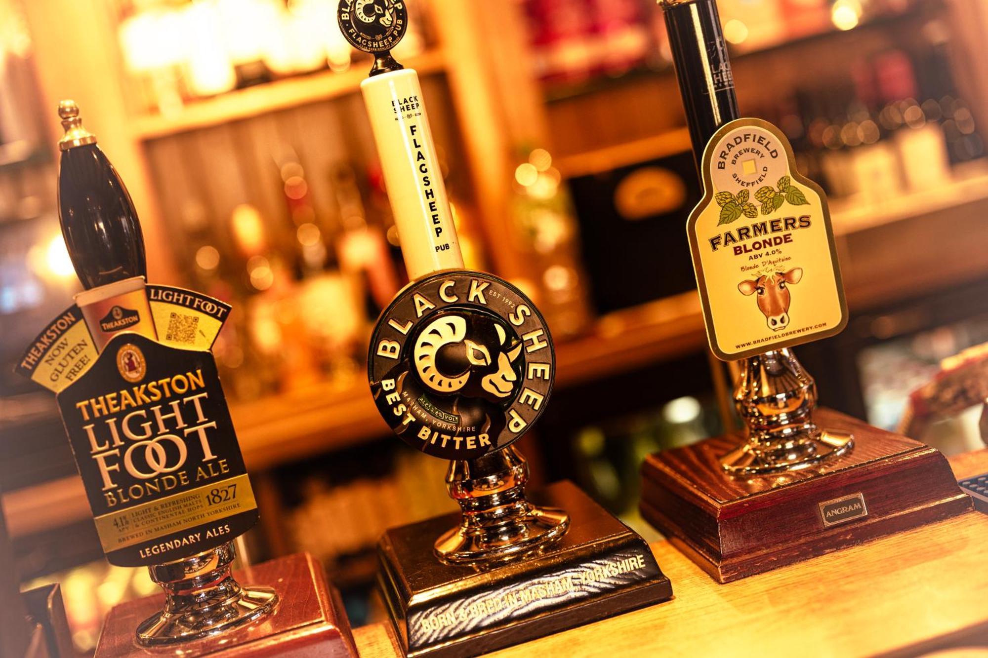 מלון Gilling East The Fairfax Arms מראה חיצוני תמונה