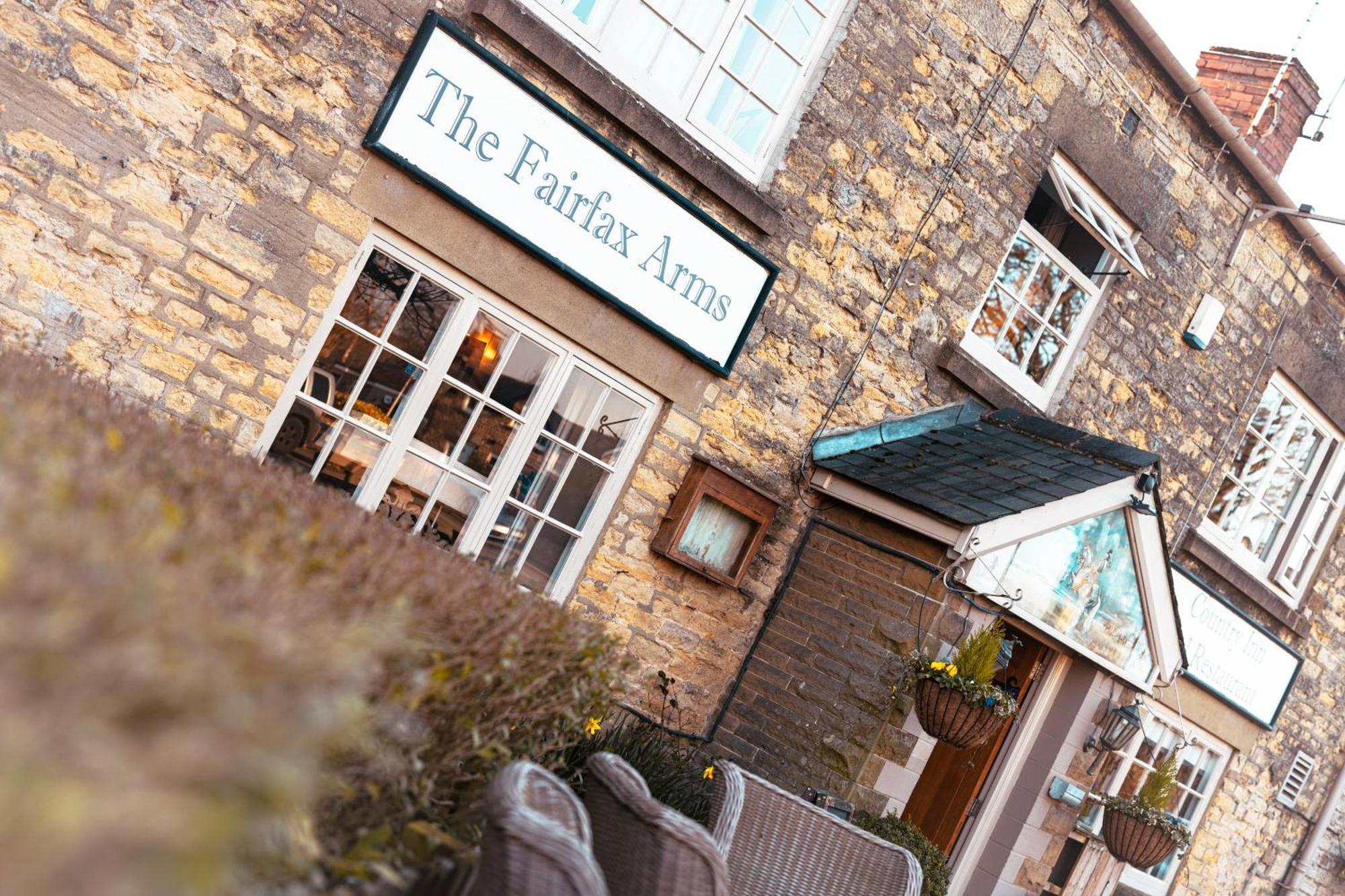 מלון Gilling East The Fairfax Arms מראה חיצוני תמונה